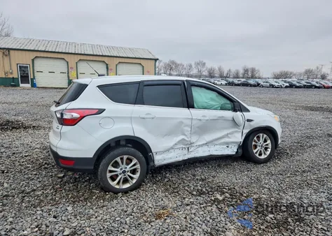 2017 Ford Escape Se z USA, uszkodzony, nr VIN 1FMCU9GD9HUA17653
